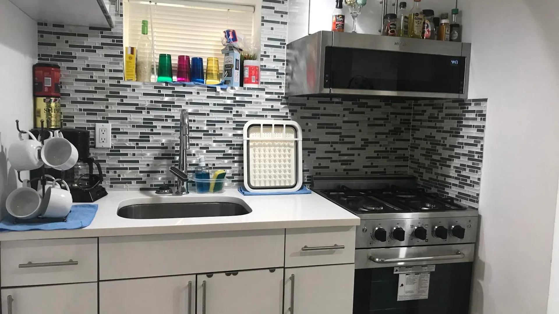25-30 Mins To Times Sq! Apartment New York