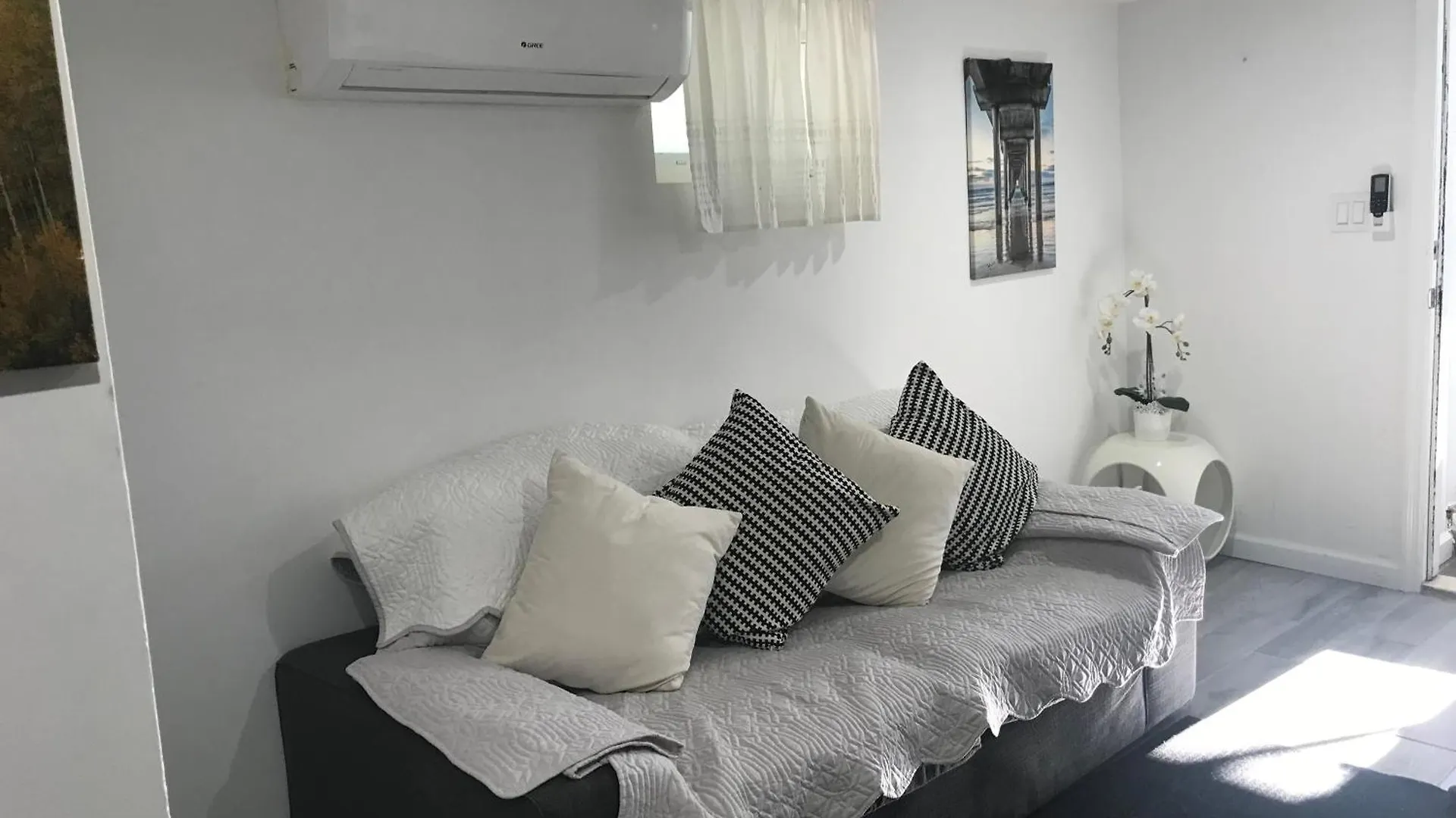 25-30 Mins To Times Sq! Apartment New York 0*,